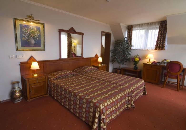 Hotel Central Veliko Tărnovo Camera foto